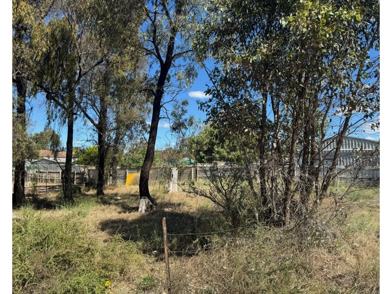 16 McPherson Avenue, Maryborough VIC 3465