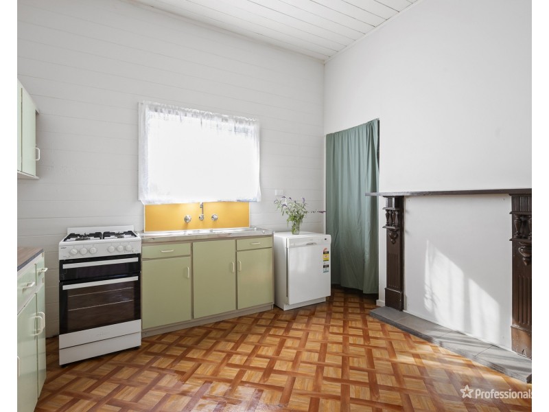 180 Railway Street, Maryborough VIC 3465