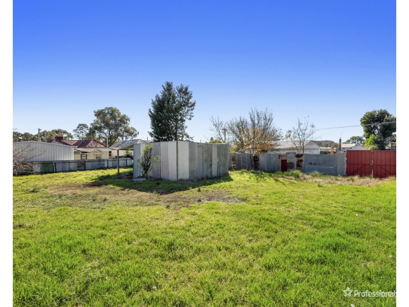 180 Railway Street, Maryborough VIC 3465