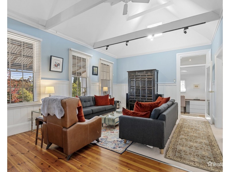 90 High Street, Avoca VIC 3467