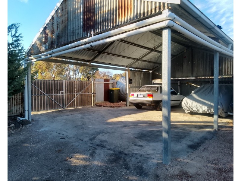 90 High Street, Avoca VIC 3467