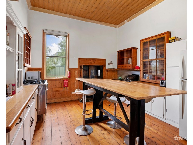 65 Raglan Street, Maryborough VIC 3465