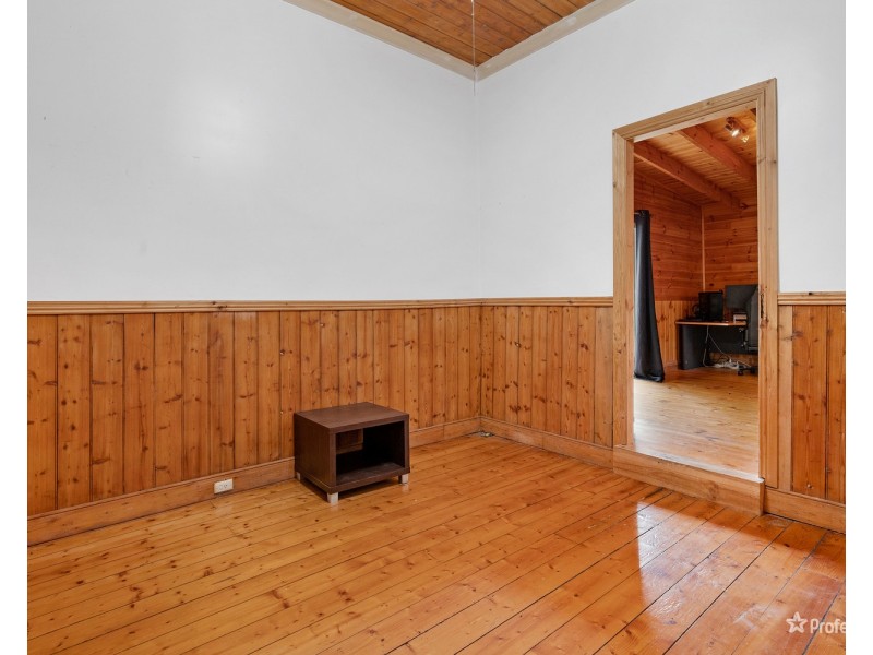 65 Raglan Street, Maryborough VIC 3465