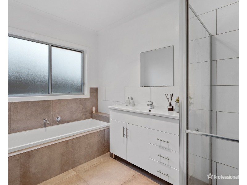 5 Forest view Drive, Maryborough VIC 3465