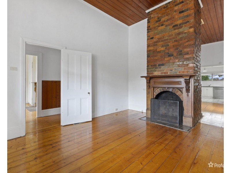 36 Burns Street, Maryborough VIC 3465