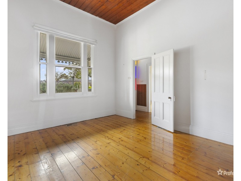 36 Burns Street, Maryborough VIC 3465