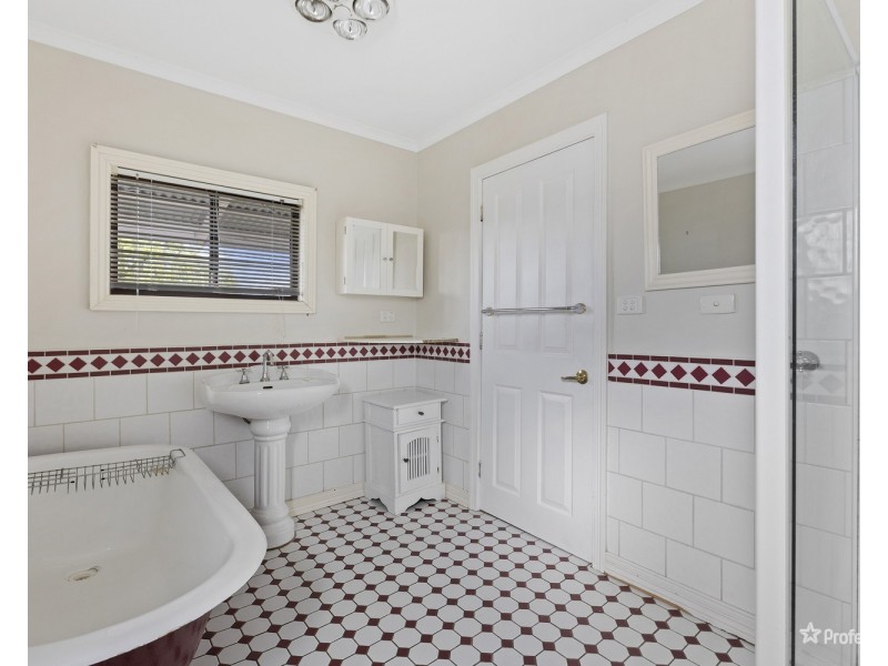 36 Burns Street, Maryborough VIC 3465