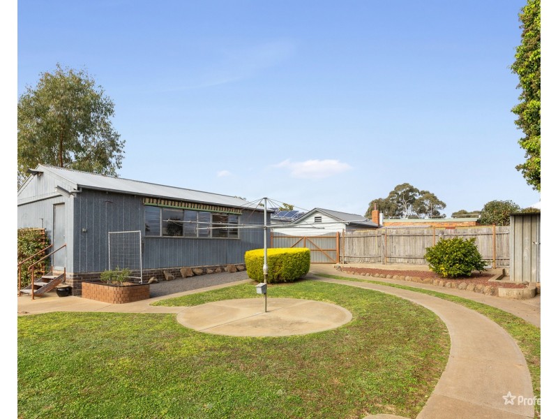 8A Albert Street, Maryborough VIC 3465