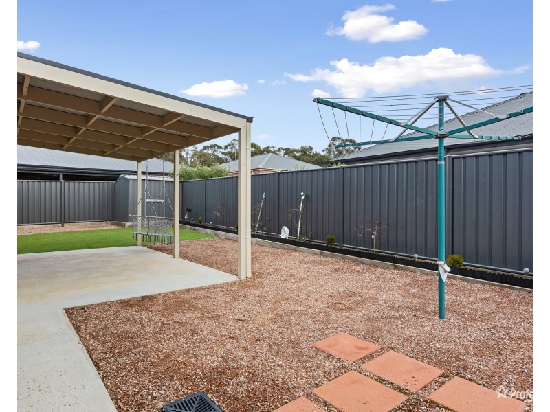 4 Lowery Court, Maryborough VIC 3465