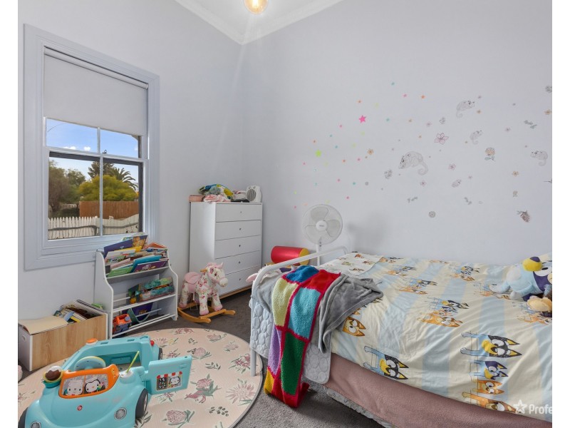 11 Newton Street, Maryborough VIC 3465