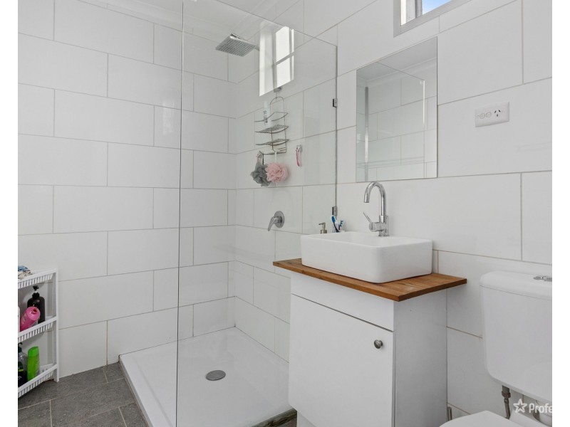 11 Newton Street, Maryborough VIC 3465