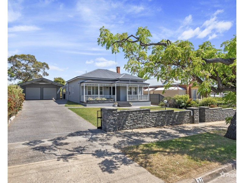 37 Burns Street, Maryborough VIC 3465