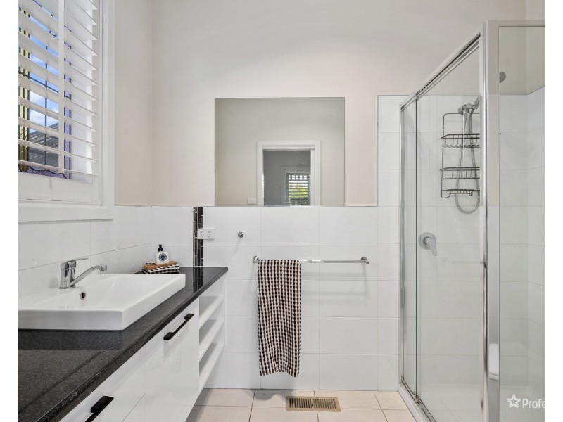 37 Burns Street, Maryborough VIC 3465