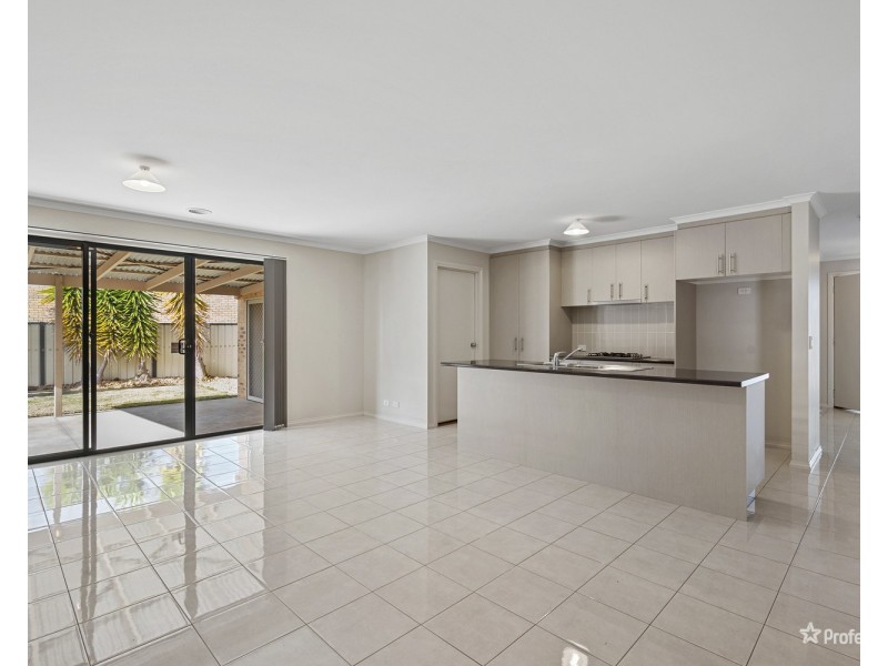 6 East Field Street, Maryborough VIC 3465