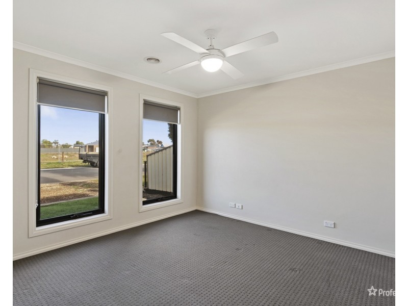 6 East Field Street, Maryborough VIC 3465