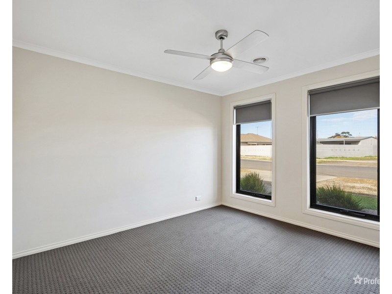 6 East Field Street, Maryborough VIC 3465