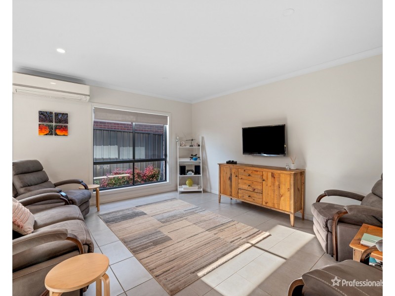 1/6 Shamrock Court, Maryborough VIC 3465