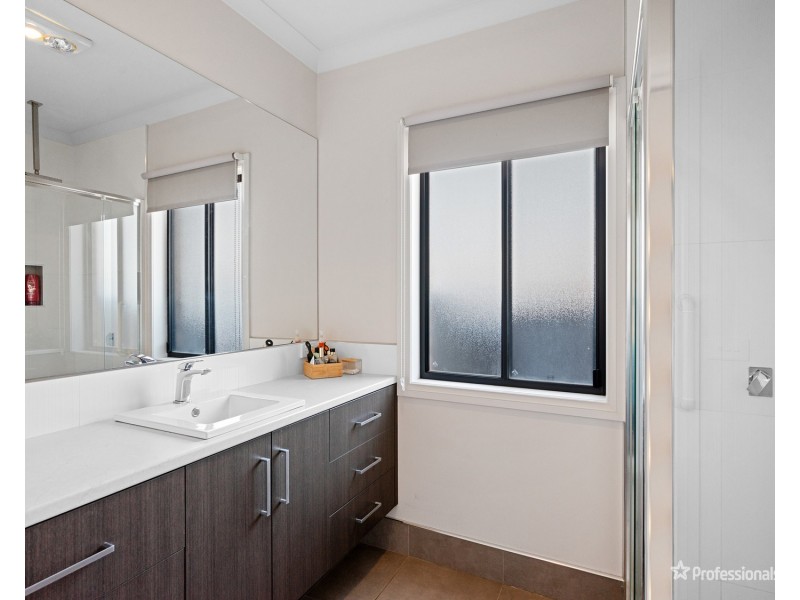 1/6 Shamrock Court, Maryborough VIC 3465