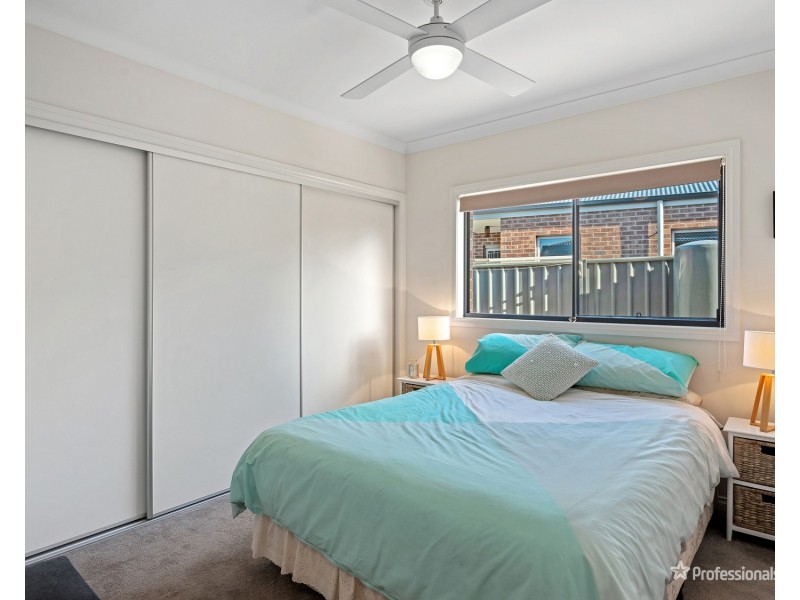 1/6 Shamrock Court, Maryborough VIC 3465