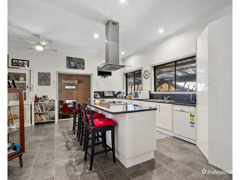 35 Daisy Hill Court, Daisy Hill VIC 3465