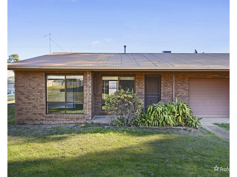 2/6 Harkness Street, Maryborough VIC 3465