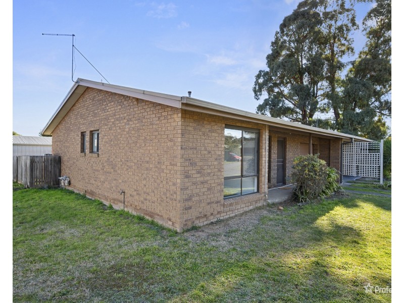 2/6 Harkness Street, Maryborough VIC 3465