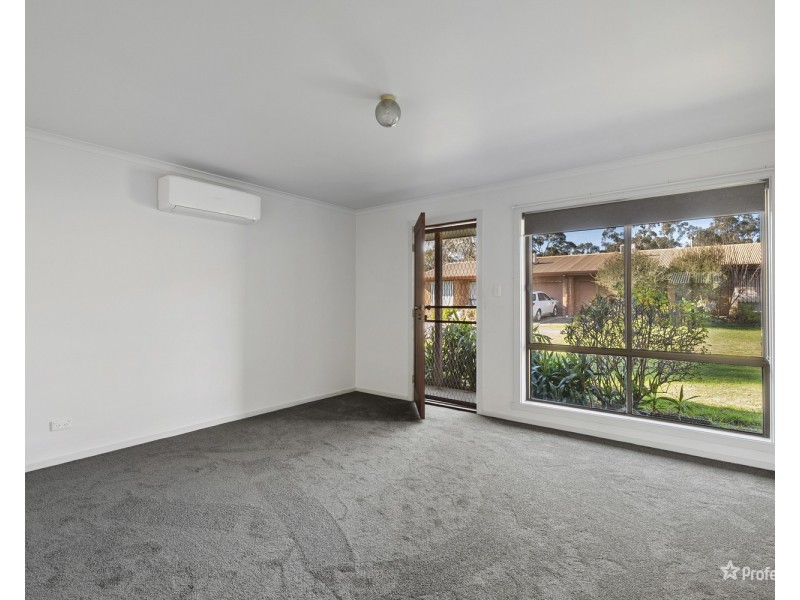 2/6 Harkness Street, Maryborough VIC 3465