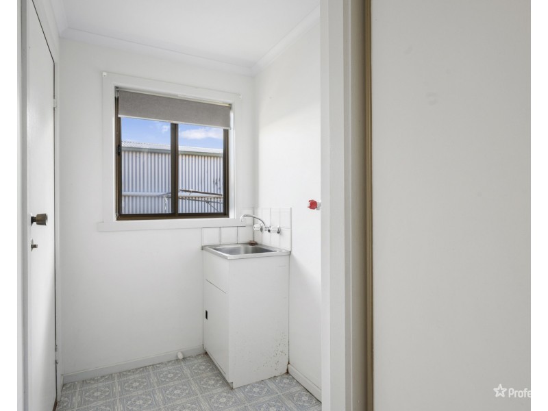 2/6 Harkness Street, Maryborough VIC 3465