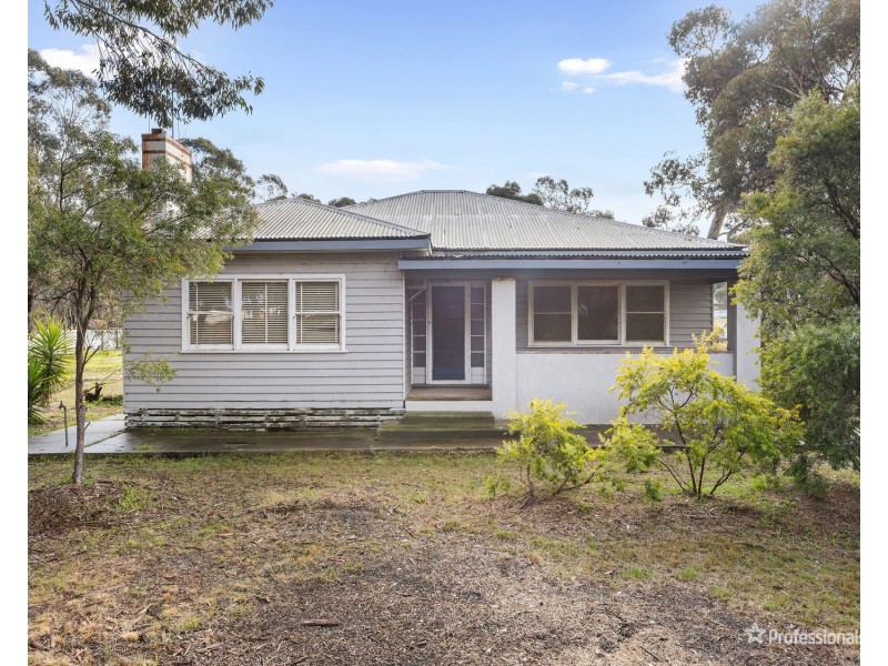 5 Chaplins Road, Carisbrook VIC 3464