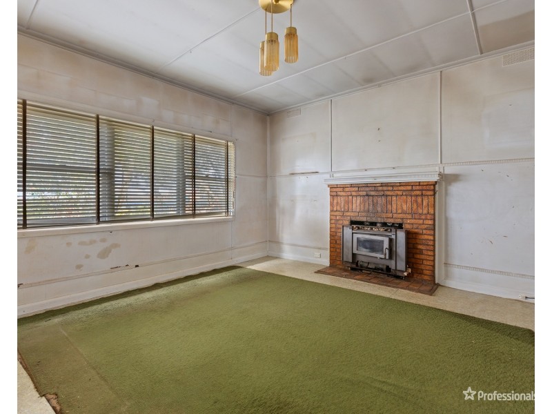 5 Chaplins Road, Carisbrook VIC 3464