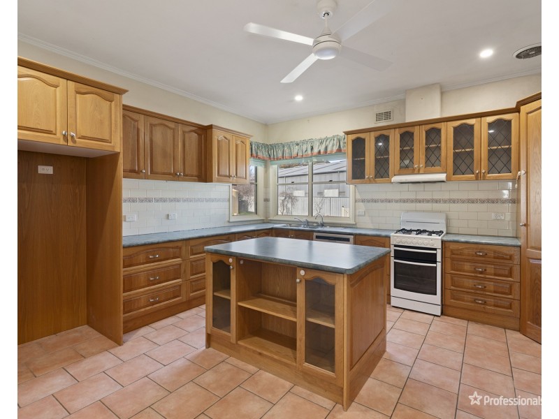 48 Gillies Street, Maryborough VIC 3465