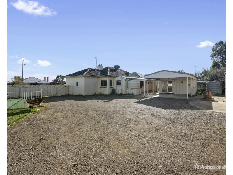 48 Gillies Street, Maryborough VIC 3465