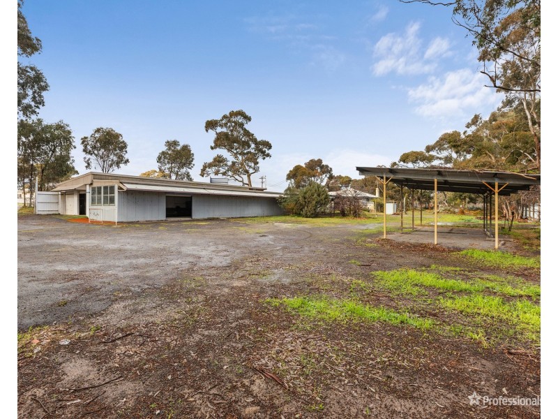 5 Chaplins Road, Carisbrook VIC 3464