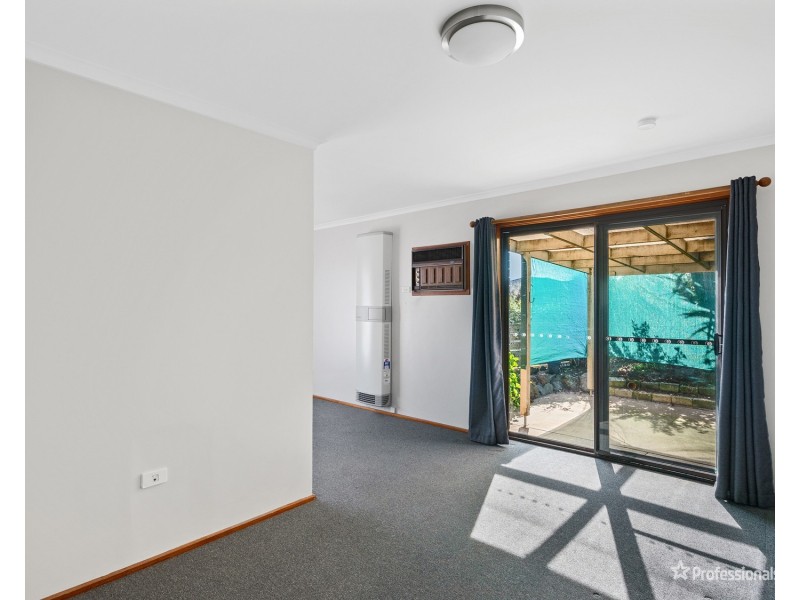 6 Hillview Avenue, Maryborough VIC 3465