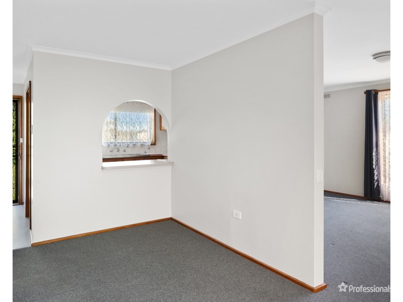 6 Hillview Avenue, Maryborough VIC 3465