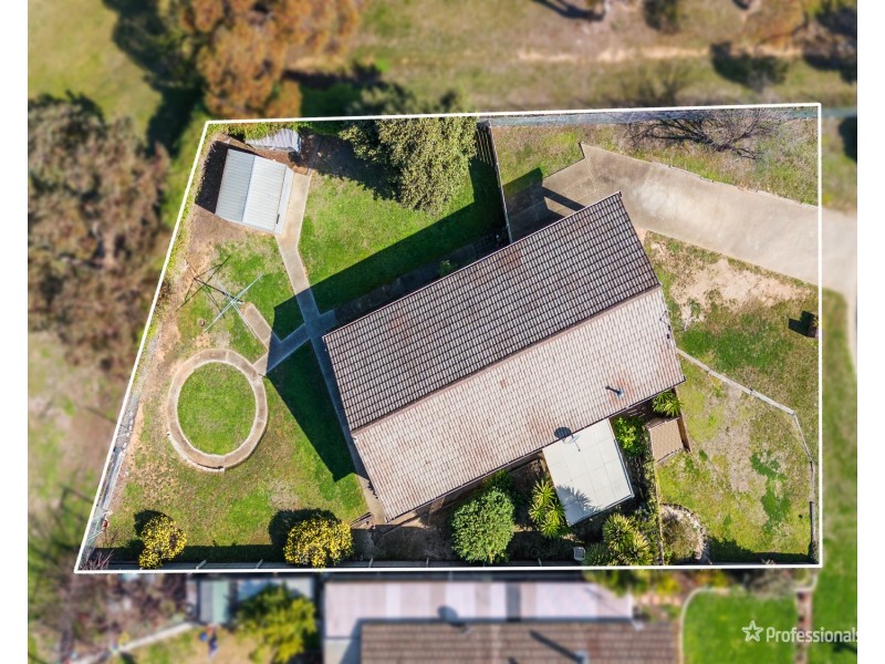 6 Hillview Avenue, Maryborough VIC 3465