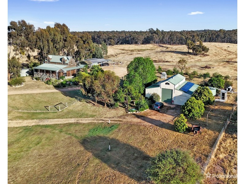 570 Avoca Road, Amherst VIC 3371