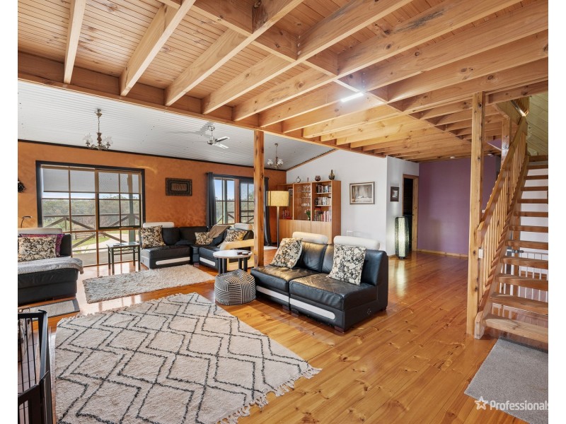 570 Avoca Road, Amherst VIC 3371