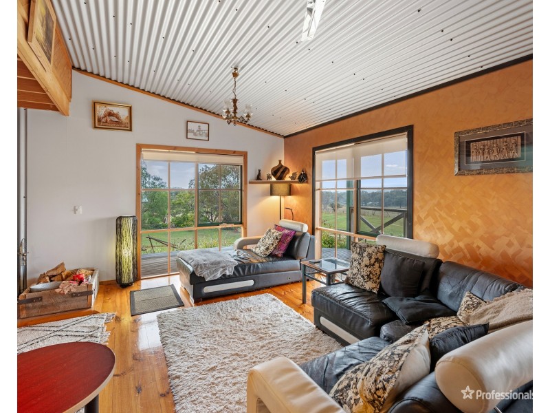 570 Avoca Road, Amherst VIC 3371