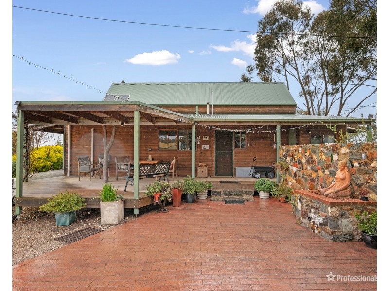 570 Avoca Road, Amherst VIC 3371