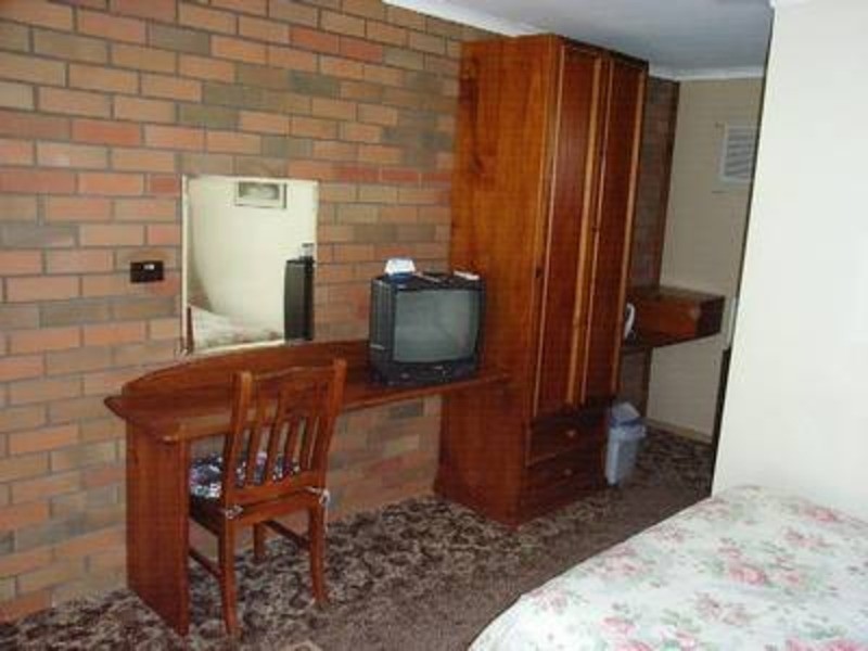 85 Simson  Street, Carisbrook VIC 3464