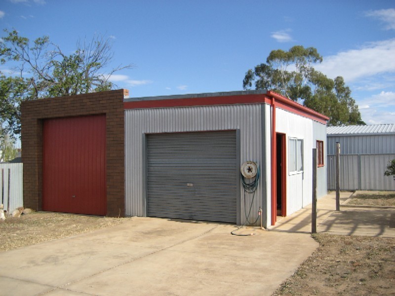 39 Dundas Road, Maryborough VIC 3465