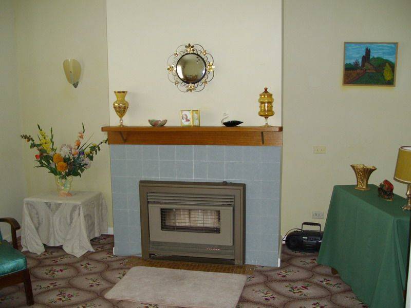 165 High  Street, Avoca VIC 3467