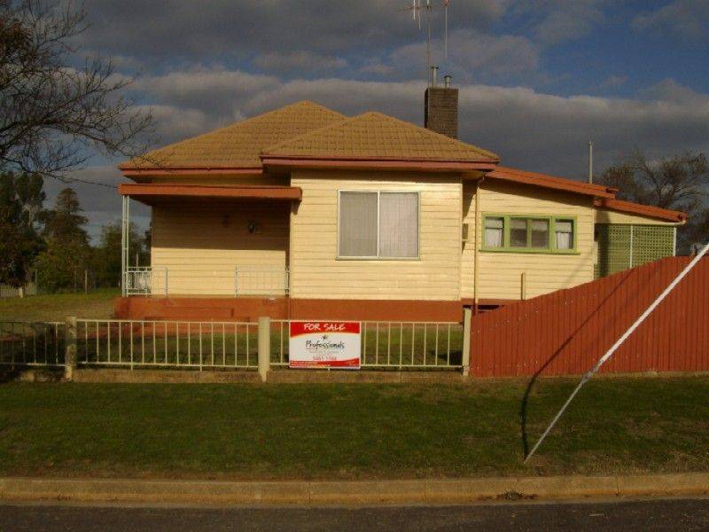 21 Wills Street, Maryborough VIC 3465