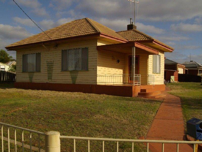 21 Wills Street, Maryborough VIC 3465