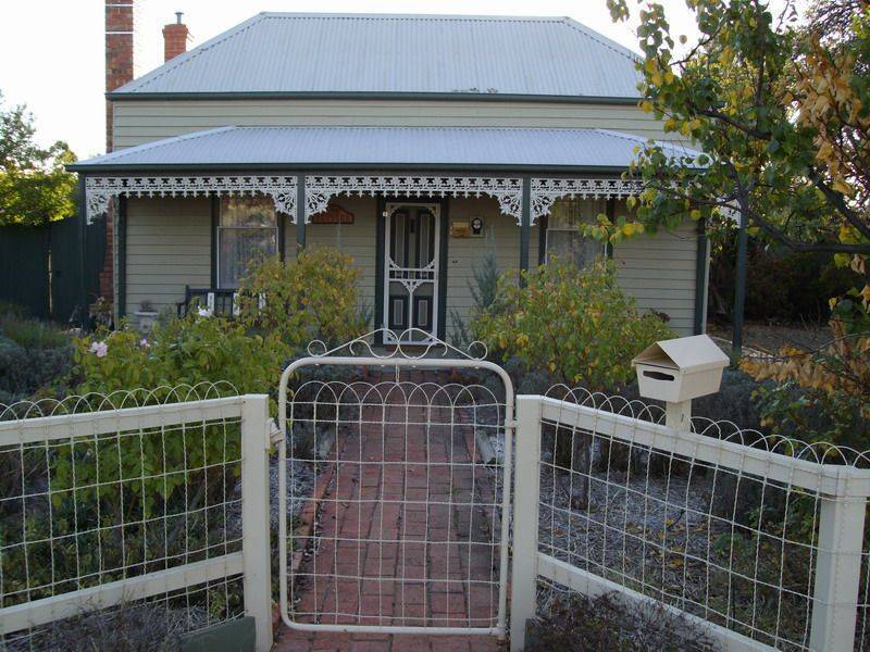 6 Mariners Reef Road, Maryborough VIC 3465