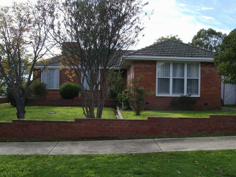 22 Peel Street, Maryborough VIC 3465