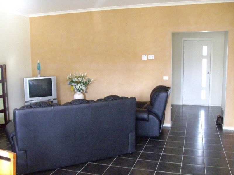 13 Albert Street, Carisbrook VIC 3464