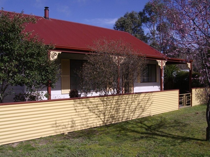 37 Byerley Street, Elmhurst VIC 3469