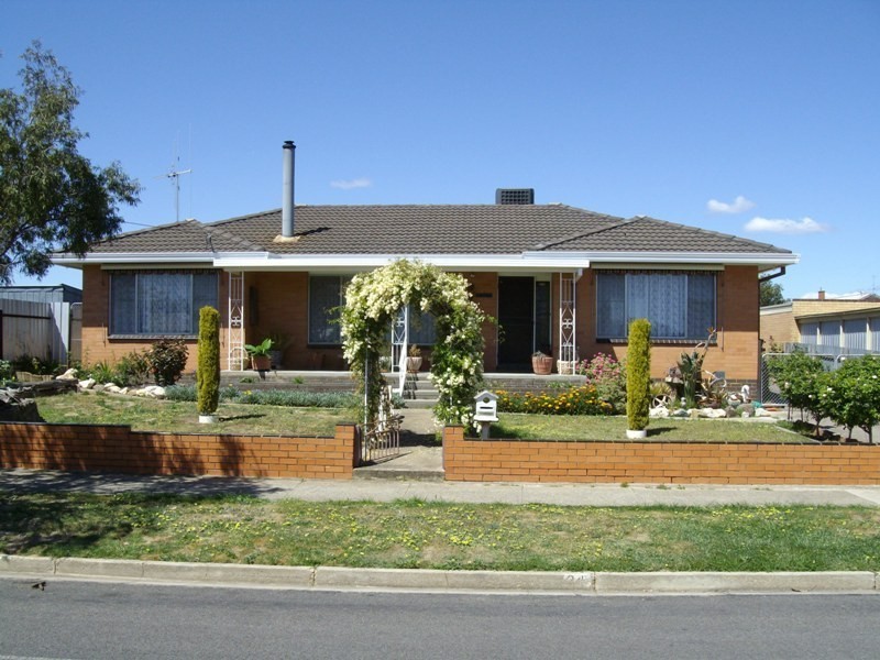 34 Burns Street, Maryborough VIC 3465